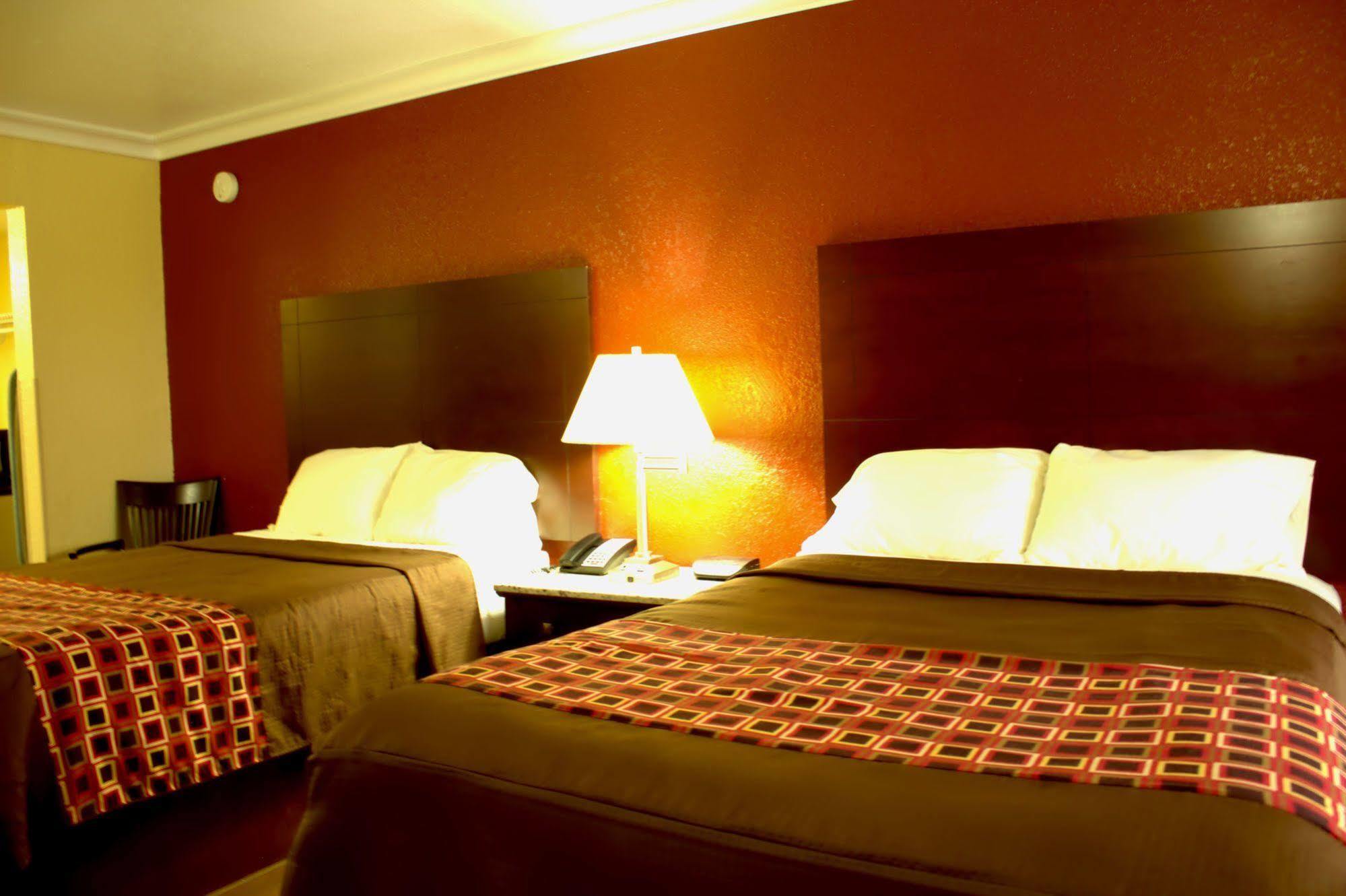 Polynesian Inn Saint Cloud Exterior photo
