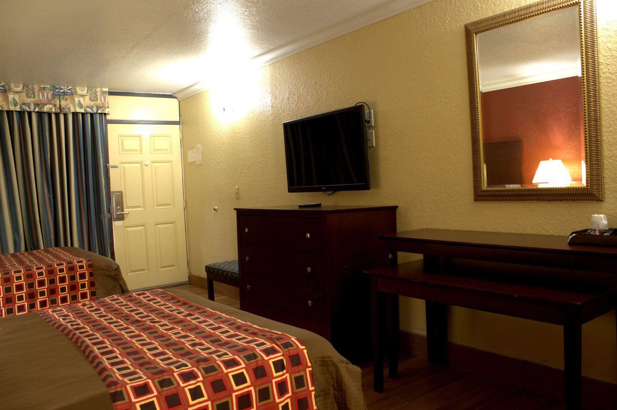 Polynesian Inn Saint Cloud Exterior photo